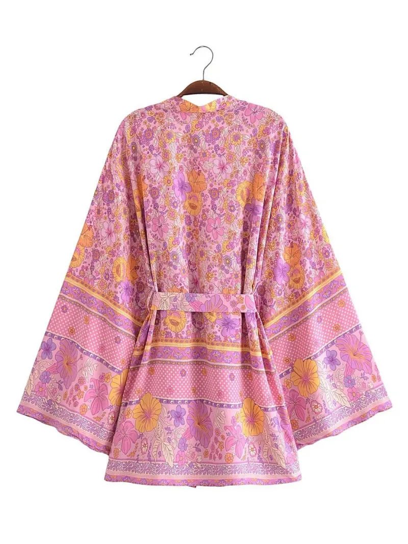 Down To Earth Women's Floral Short Kimono Jacket