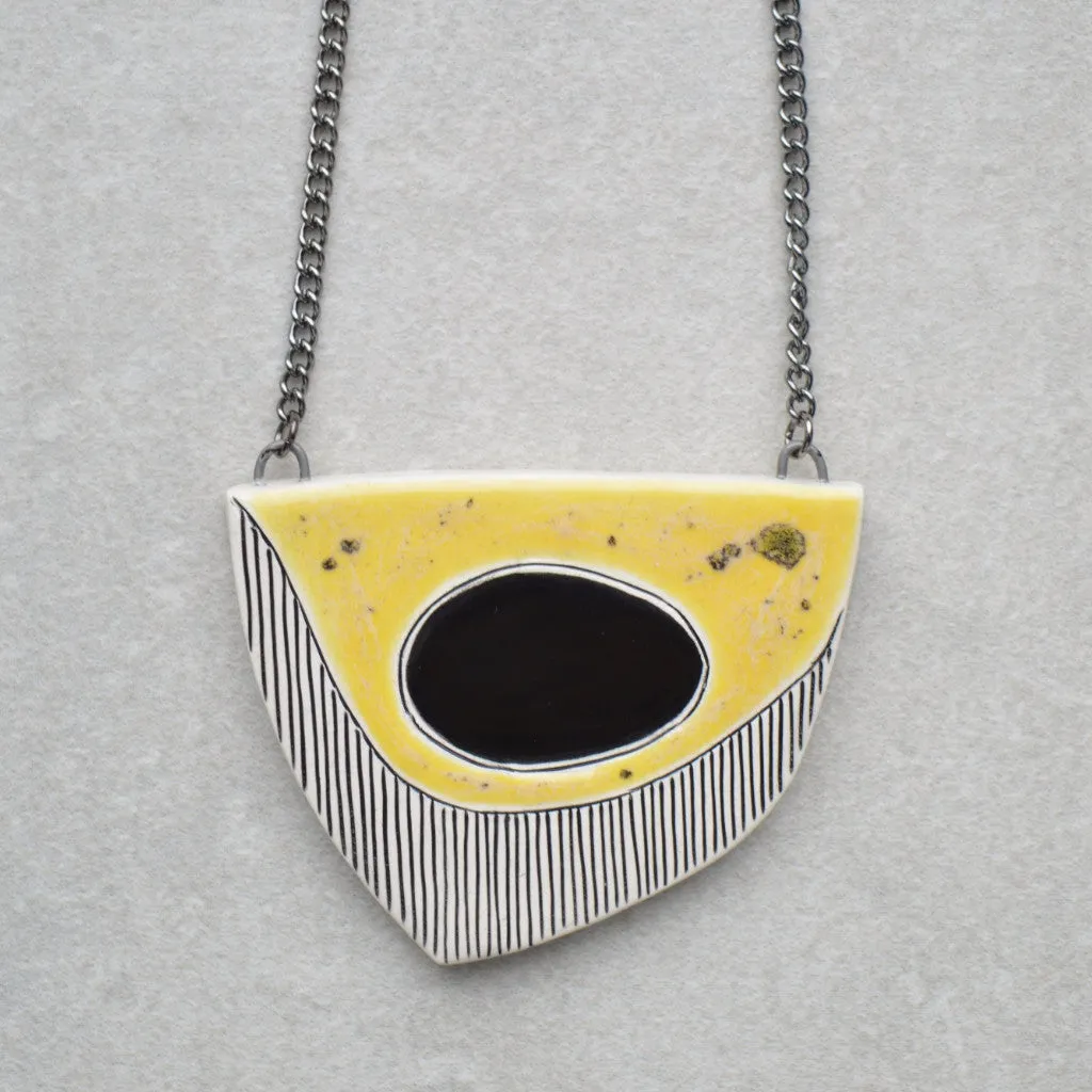 Long pendant necklace - Yellow